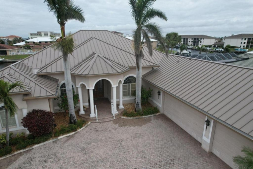 Brown Tin Roof on Home from a Residential Roofing Contractor in Fort Lauderdale