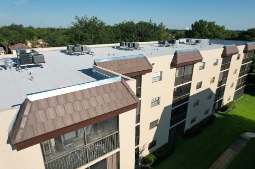 CRI-907_Plantation-Raquet-Club