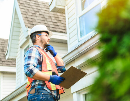 contractor performing Roof Inspections in Plantation, FL